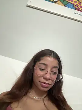 Snapshot of FadaPerigosa chatting on 04/19/26, 04:45 FadaPerigosa online show from 04/19/26, 04:45