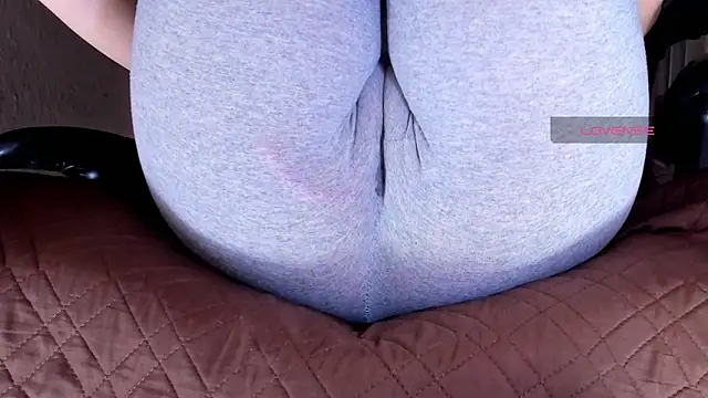 Cameltoe squirt inPants online show from 03/03/26, 08:09