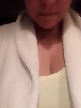 Cassandrina1 online show from 09/29/25, 05:23