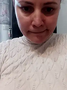 Cassandrina1 online show from 10/17/25, 09:45