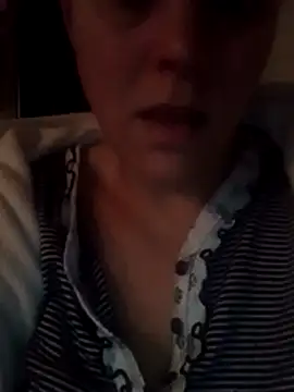 Cassandrina1 online show from 11/19/25, 04:45