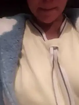 Cassandrina1 online show from 11/30/25, 05:44