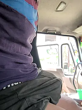 Snapshot of rajdehli chatting on 10/12/25, 05:17 rajdehli online show from 10/12/25, 05:17