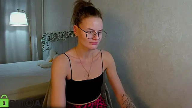 Wanda Gomez online show from 11/05/25, 03:23