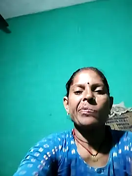 Snapshot of Suhana_pandit chatting on 09/12/25, 09:48 Suhana pandit online show from 09/12/25, 09:48