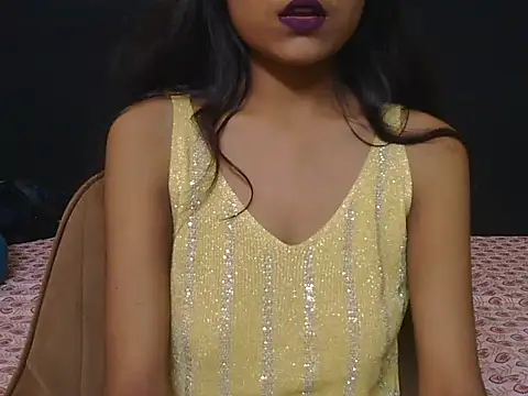 hoty-priya online show from 09/11/25, 04:34