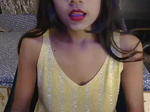 hoty-priya online show from 11/10/25, 04:55