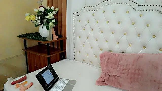 Snapshot of anastasia_cums chatting on 05/06/26, 06:46 anastasia cums online show from 05/06/26, 06:46