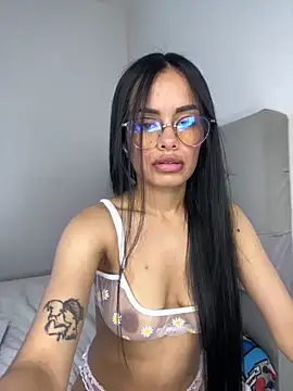 Melissa coch online show from 11/05/25, 04:29