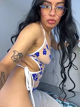 Melissa coch online show from 11/15/25, 04:47