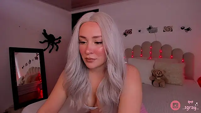 sofi graay online show from 10/05/25, 07:45