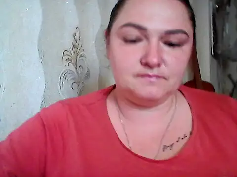 Snapshot of AngelQSky chatting on 09/14/25, 02:05 AngelQSky online show from 09/14/25, 02:05