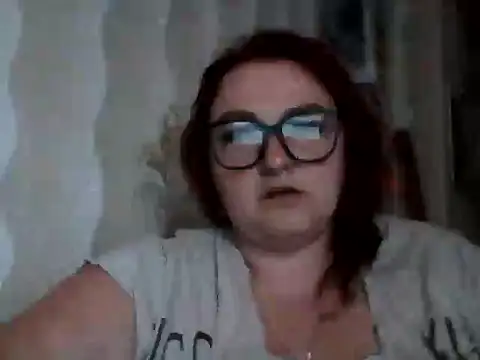 Snapshot of AngelQSky chatting on 09/17/25, 02:52 AngelQSky online show from 09/17/25, 02:52