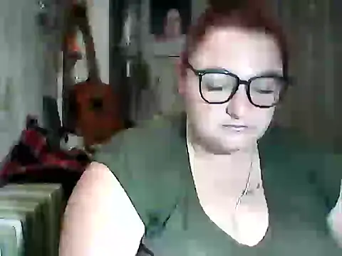 Snapshot of AngelQSky chatting on 09/23/25, 06:22 AngelQSky online show from 09/23/25, 06:22