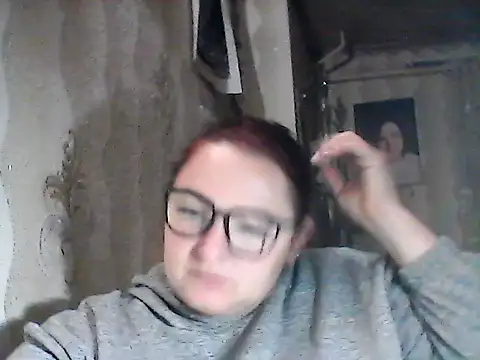 Snapshot of AngelQSky chatting on 09/25/25, 04:43 AngelQSky online show from 09/25/25, 04:43