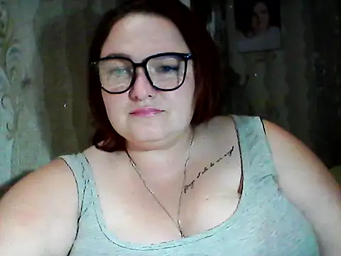 Snapshot of AngelQSky chatting on 10/27/25, 07:40 AngelQSky online show from 10/27/25, 07:40