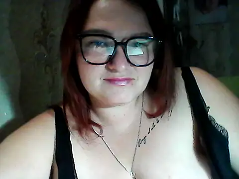 Snapshot of AngelQSky chatting on 11/02/25, 09:17 AngelQSky online show from 11/02/25, 09:17