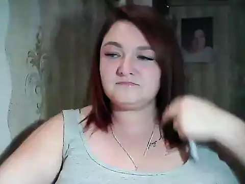 Snapshot of AngelQSky chatting on 11/07/25, 09:15 AngelQSky online show from 11/07/25, 09:15