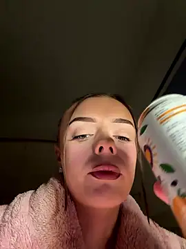 cutietootie02 online show from 01/08/26, 06:16