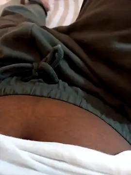 Mahiya0 online show from 10/31/25, 02:18