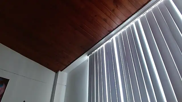 Crystal Star  online show from 04/03/26, 01:09