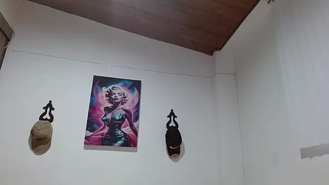 Crystal Star  online show from 04/20/26, 11:06