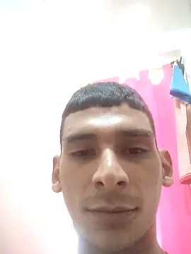 Snapshot of alex_colombiano chatting on 09/24/25, 08:56 alex colombiano online show from 09/24/25, 08:56
