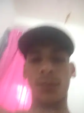 Snapshot of alex_colombiano chatting on 10/07/25, 09:34 alex colombiano online show from 10/07/25, 09:34