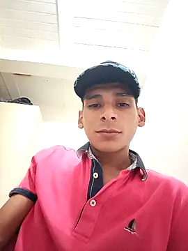Snapshot of alex_colombiano chatting on 10/15/25, 07:47 alex colombiano online show from 10/15/25, 07:47