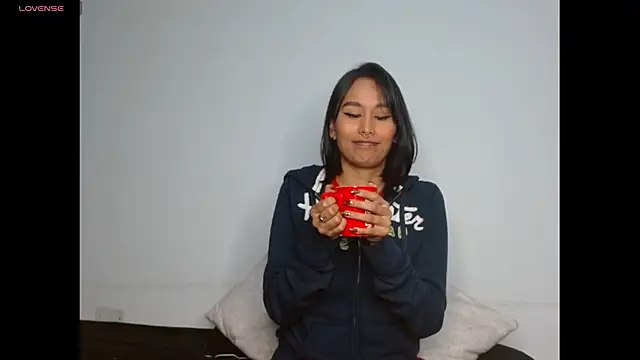 Gia Lee online show from 01/17/26, 02:38