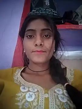 Snapshot of Mohni_singh chatting on 11/24/25, 04:34 Mohni singh online show from 11/24/25, 04:34
