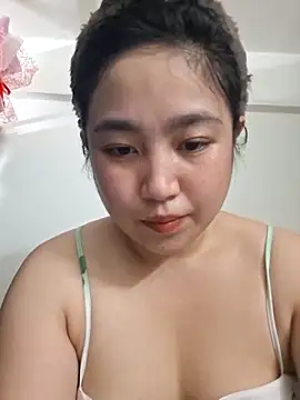 Minn-cute online show from 04/18/26, 05:11