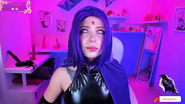 Snapshot of dreamleah_ chatting on 06/26/26, 10:25 dreamleah online show from 06/26/26, 10:25