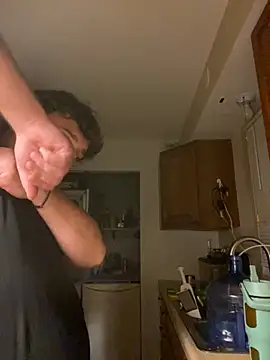 Snapshot of Mommasaurrex chatting on 09/14/25, 01:27 Mommasaurrex online show from 09/14/25, 01:27