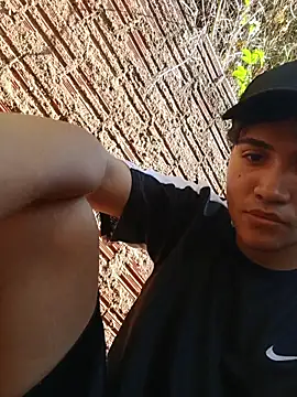 Snapshot of novinho_safado__ chatting on 03/06/26, 06:04 novinho safado online show from 03/06/26, 06:04