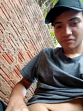 Snapshot of novinho_safado__ chatting on 03/26/26, 04:45 novinho safado online show from 03/26/26, 04:45