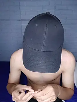 novinho safado   online show from 05/18/26, 02:29