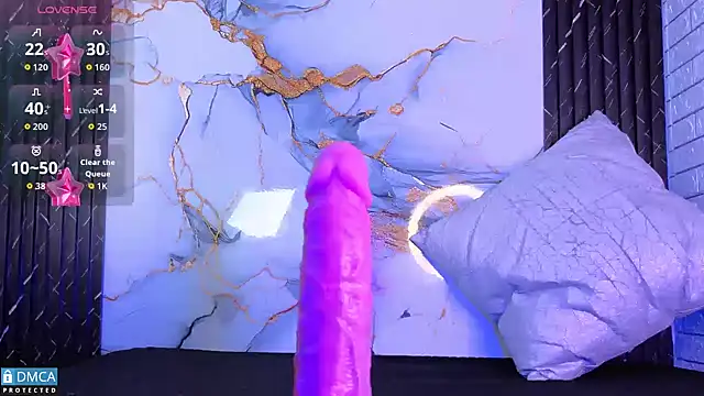 nena cupcake  online show from 11/05/25, 11:10