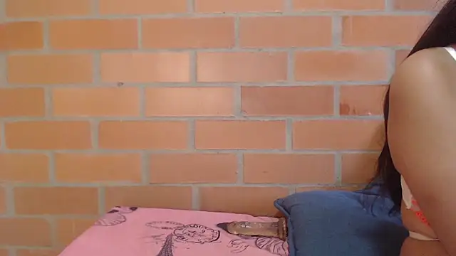 Montserrat Jay online show from 04/11/26, 02:32