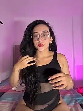 Snapshot of alehia_cute chatting on 07/30/26, 12:42 alehia cute online show from 07/30/26, 12:42