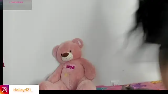 HaileyDuke online show from 01/05/26, 10:57