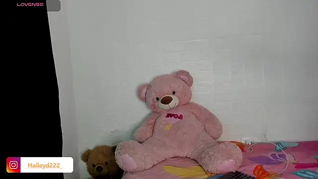 HaileyDuke online show from 06/03/26, 02:25