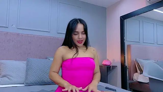Snapshot of Camila_Hill_ chatting on 04/27/26, 01:20 Camila Hill online show from 04/27/26, 01:20