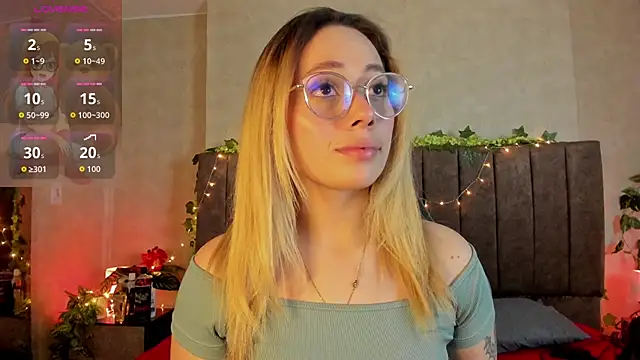 LanaMills  online show from 03/20/26, 03:55