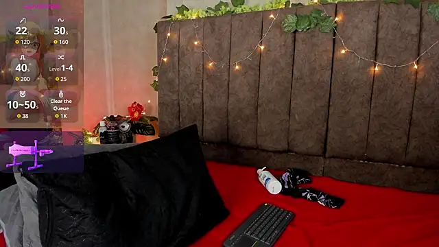 LanaMills  online show from 03/21/26, 08:19