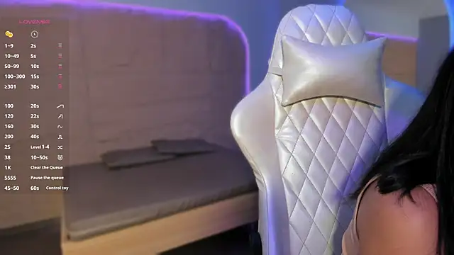 HannahMontgomery online show from 01/08/26, 04:42