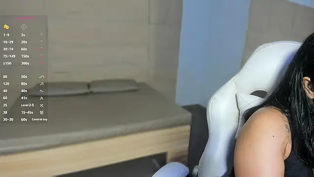 HannahMontgomery online show from 02/05/26, 04:22