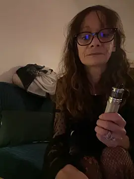 Chris06d22xh online show from 11/21/25, 11:03