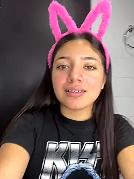 Snapshot of LisaGoddes chatting on 09/30/25, 02:49 LisaGoddes online show from 09/30/25, 02:49