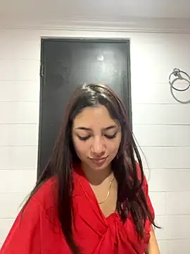 Snapshot of LisaGoddes chatting on 10/06/25, 07:33 LisaGoddes online show from 10/06/25, 07:33